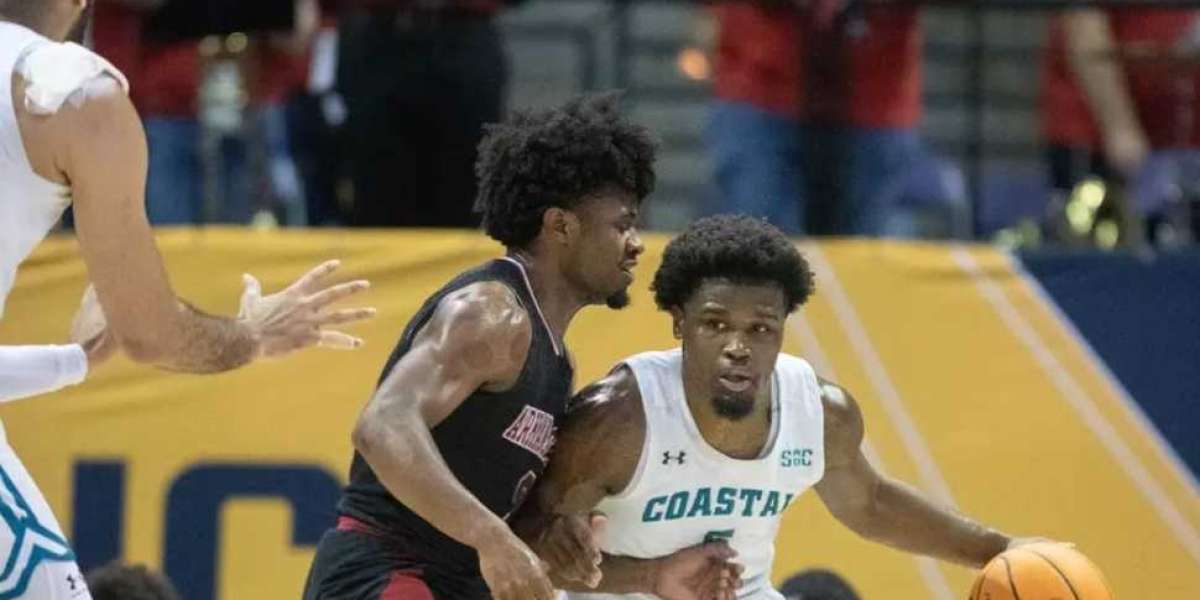 Coastal Carolina Chanticleers vs College of Charleston Cougars: Over is the Play